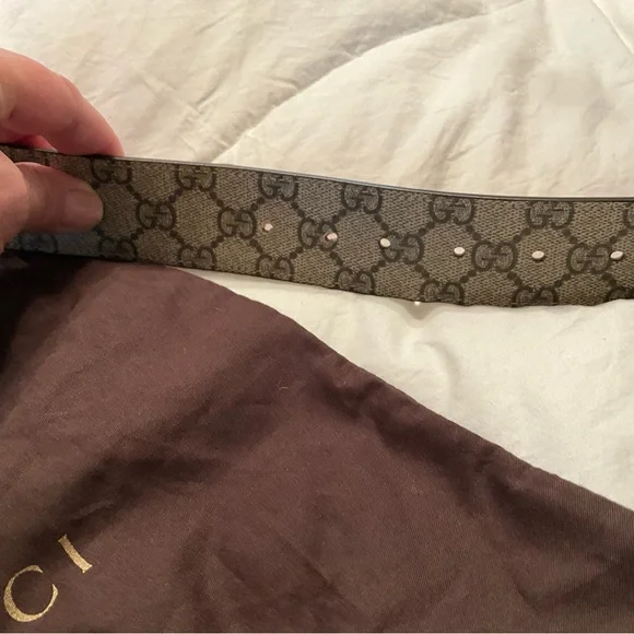 Gucci GG Supreme Unisex Leather Belt - Picture 3 of 7